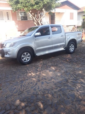 TOYOTA HILUX SRV 2014/2014 EM ÓTIMO ESTADO