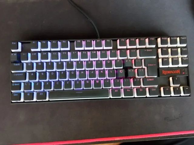 Teclado Mecânico Gamer Redragon Kumara, RGB, Switch Blue + Keycaps Pudim PBT Black - Foto 2