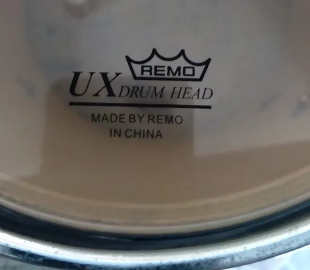 2 Tons Remo UX Drum Head (semi novo) - Instrumentos musicais