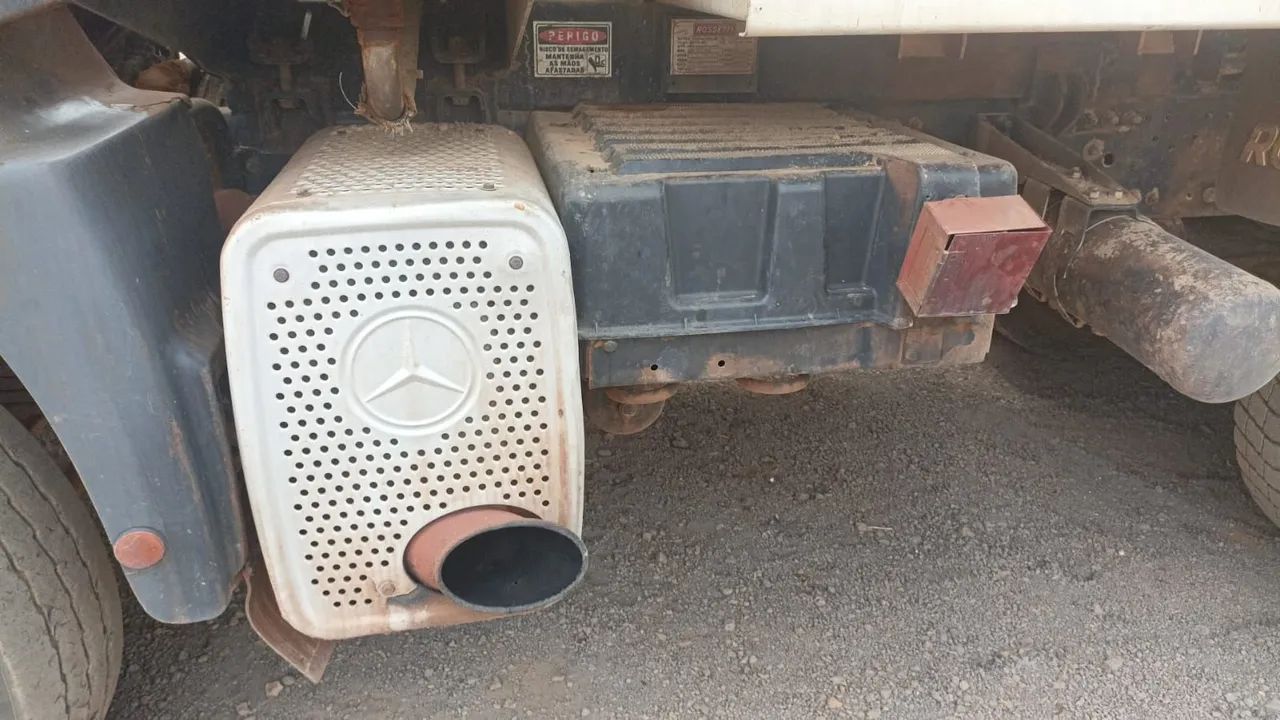 MB Axor 4144 10/11 6x4 c/caçamba 16m³  - Foto 14
