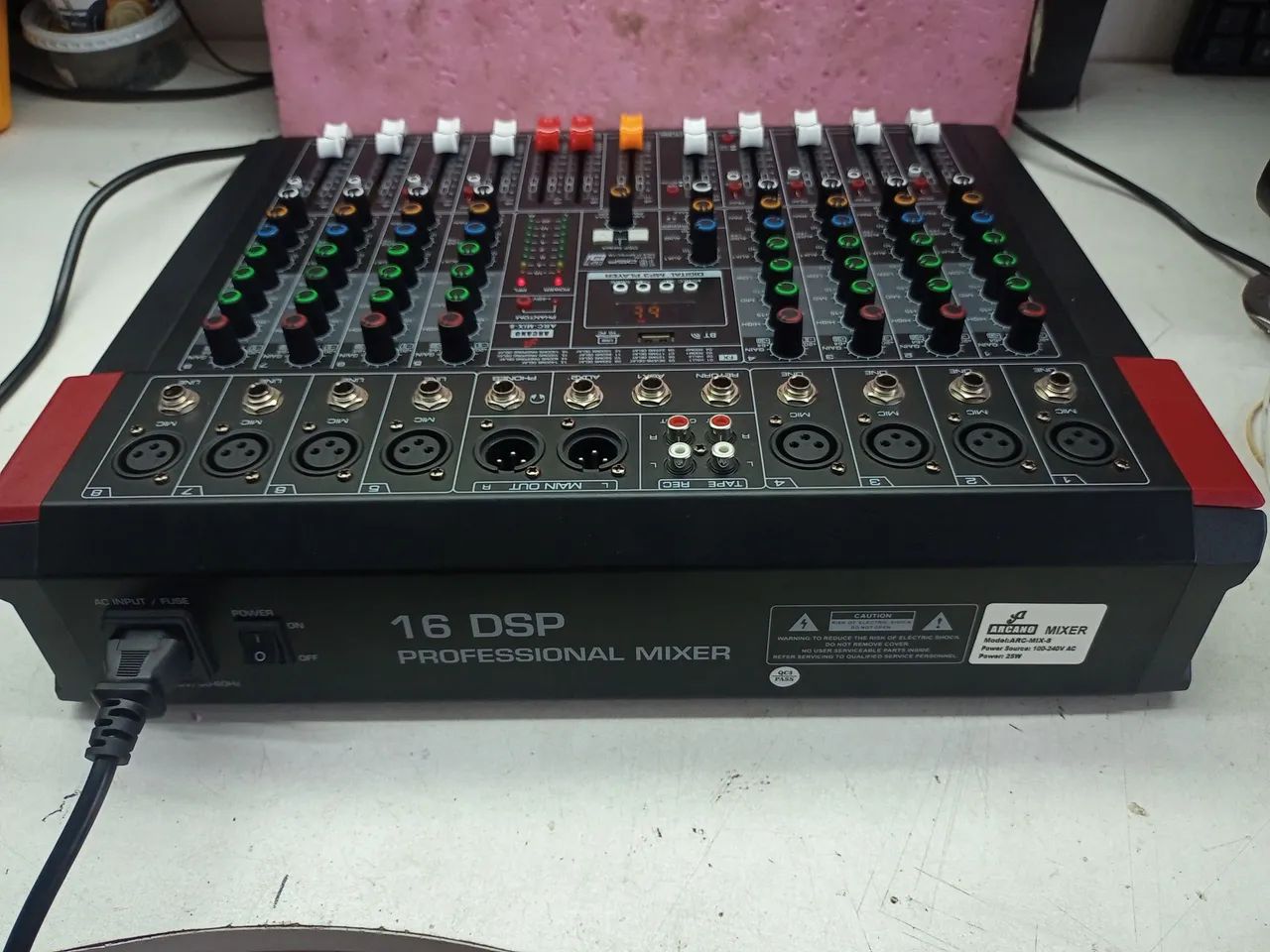 Mesa de Som arcano 8 Canais conservadissima! - Foto 2
