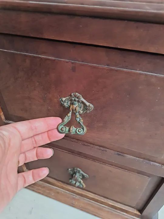 Mesa de cabeceira antiga madeira maciça - Foto 3