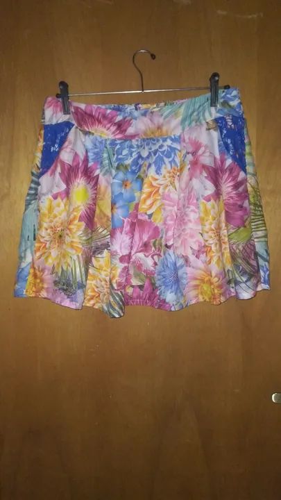 Saia floral graciosa M