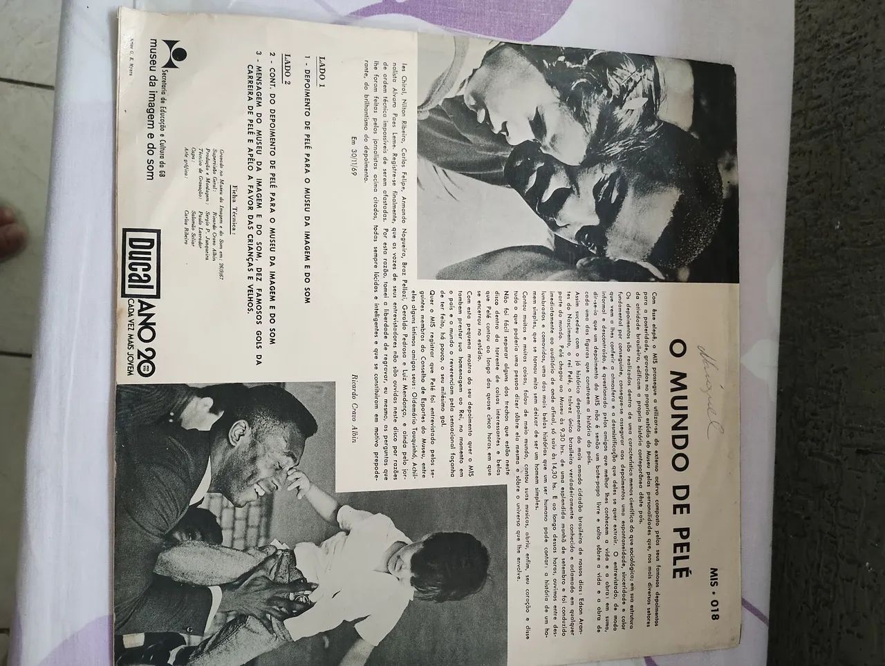 Disco de Vinil - O Mundo de Pelé - Foto 3