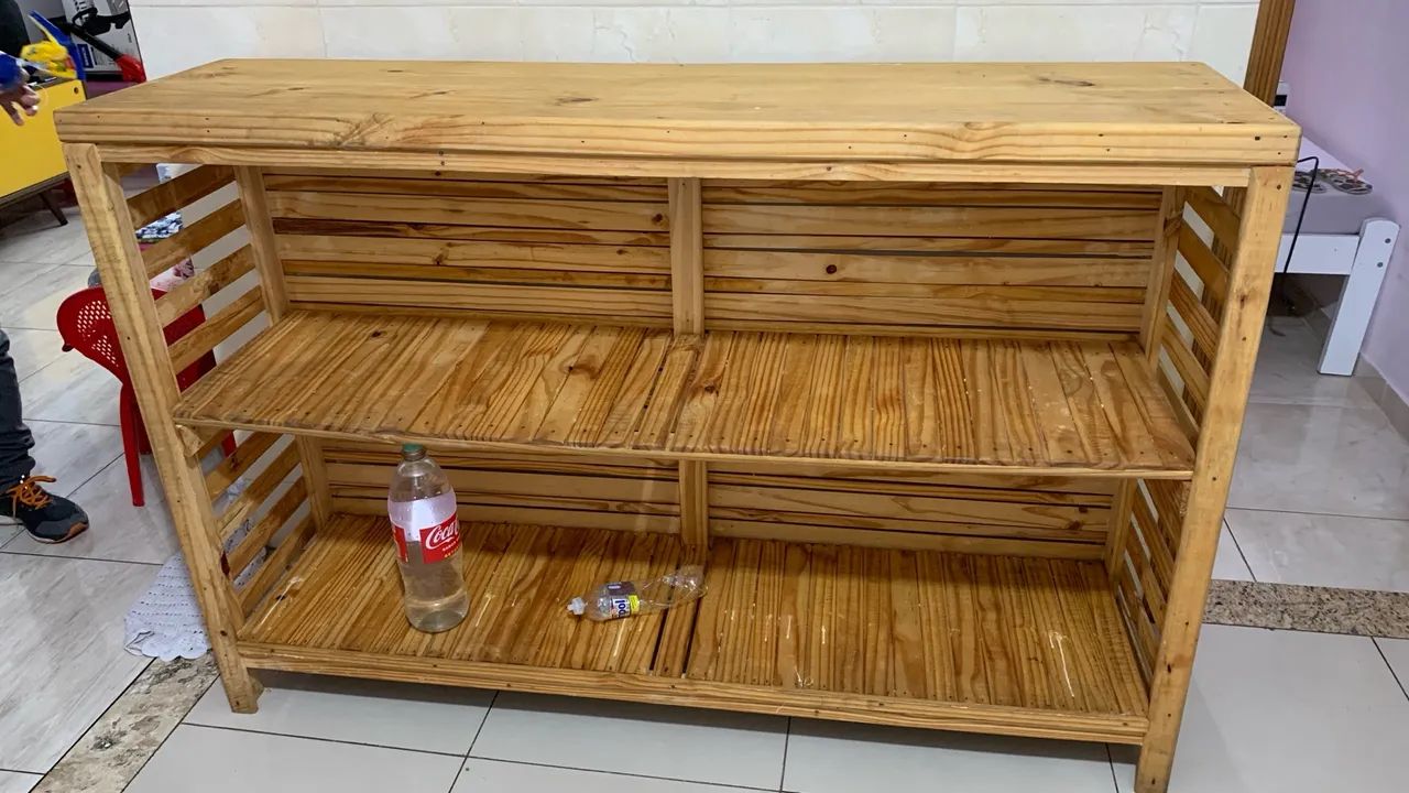 Estante de madeira para comércio - Foto 2