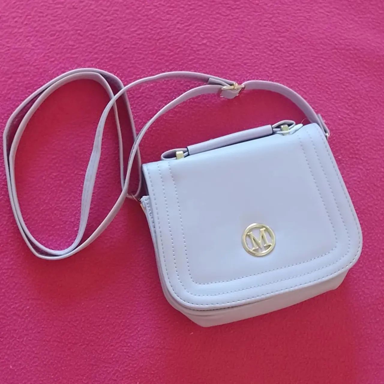 5 modelos de bolsas diversos ( 50,00 cada) 