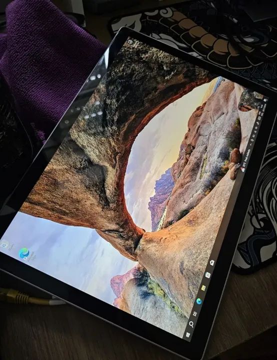 Microsoft Surface Book i5 8 Gigas de Ram. - Foto 2