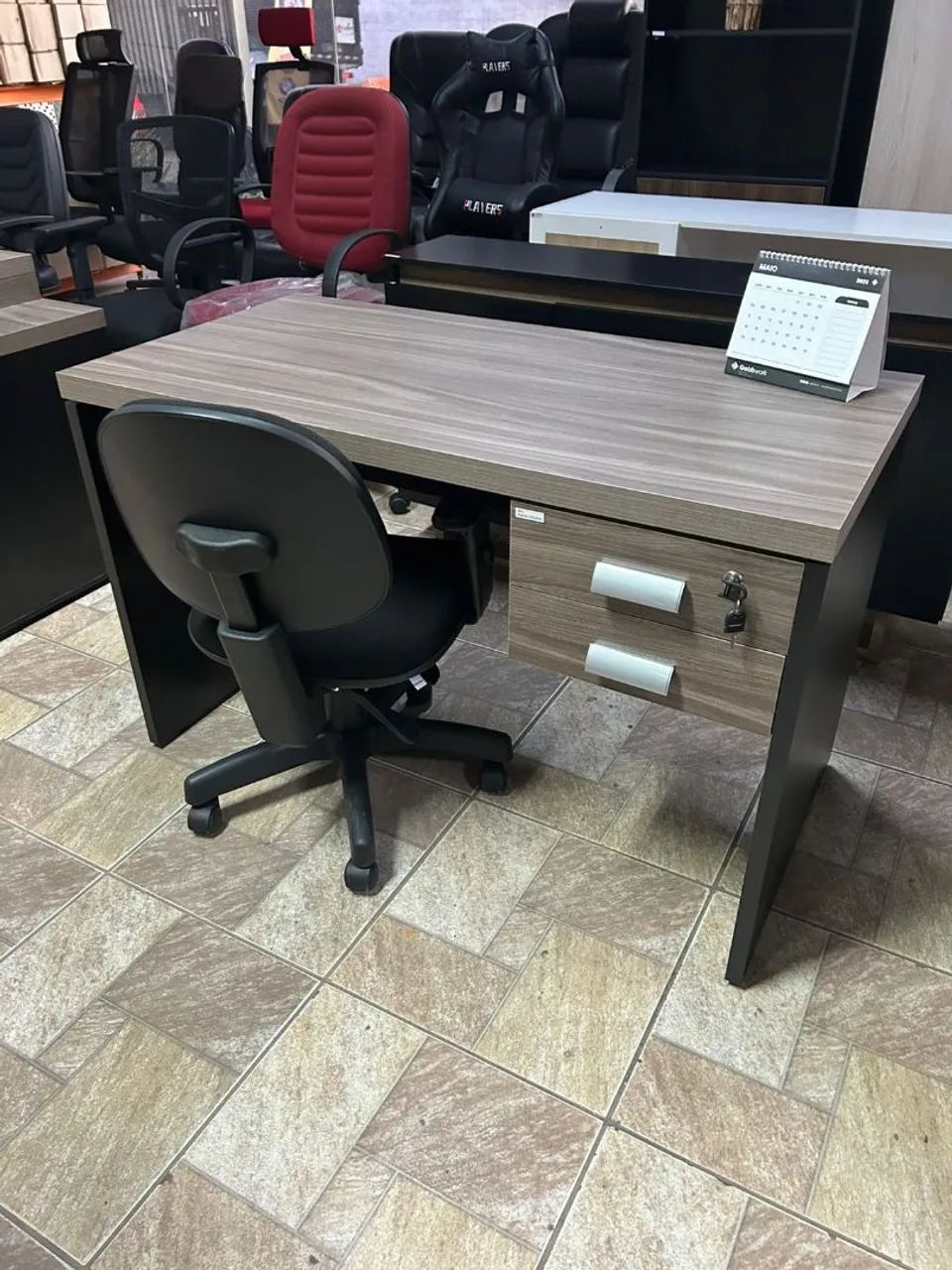 Mesa escrivaninha escritorio Nova 