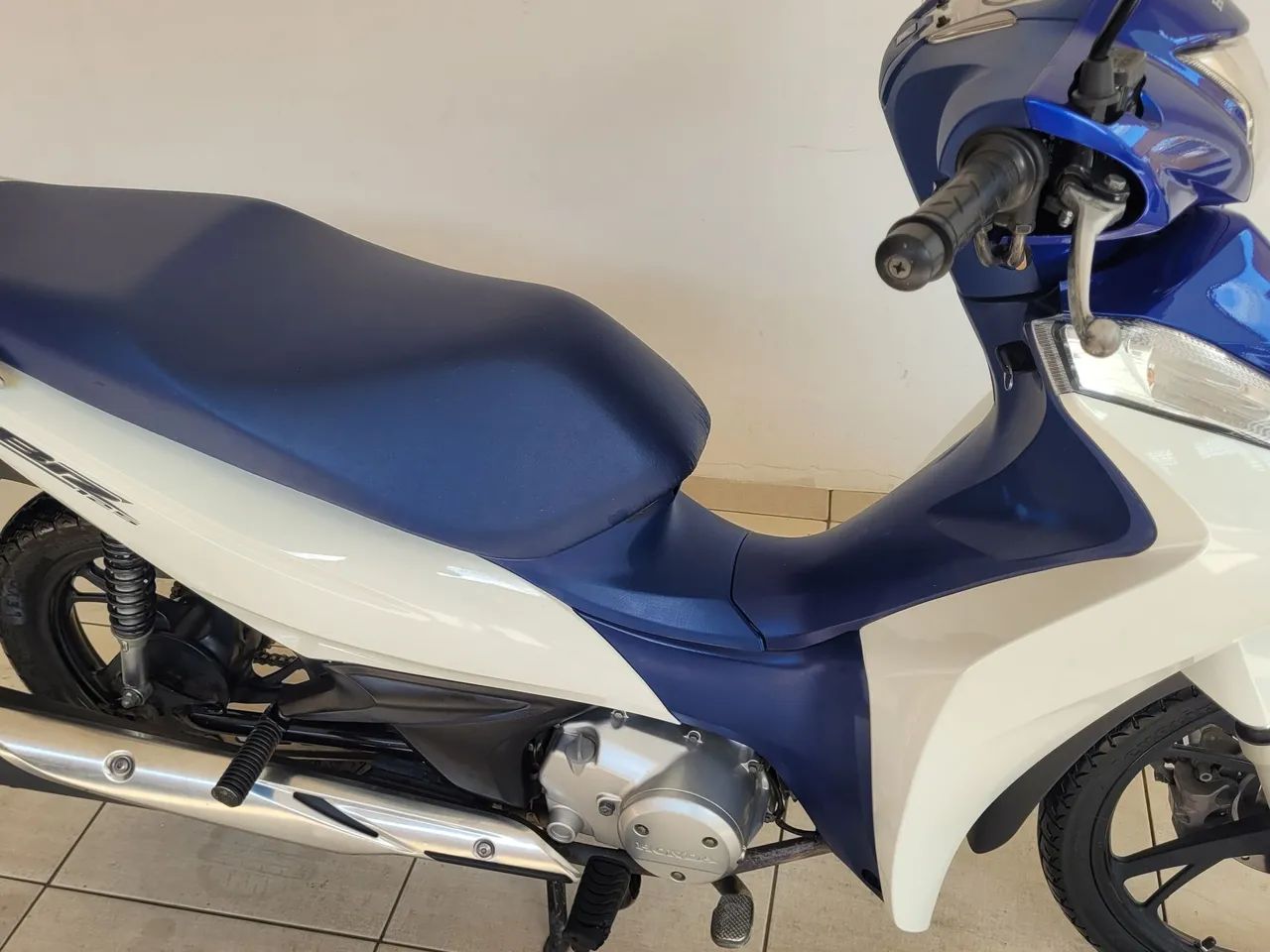 Biz EX 2022/2022 Em dias em meu nome, 20 mil km revisada, pneus novos - Foto 9