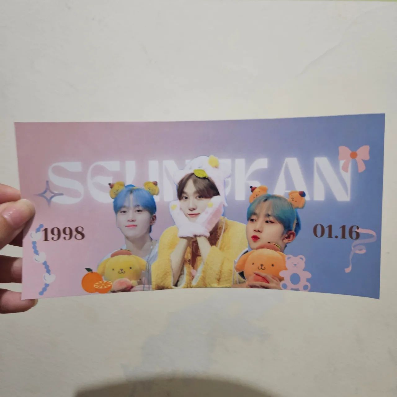 Kit com polaroid , banner , fotos vertical e postcard - Seungkwan Day - Foto 2