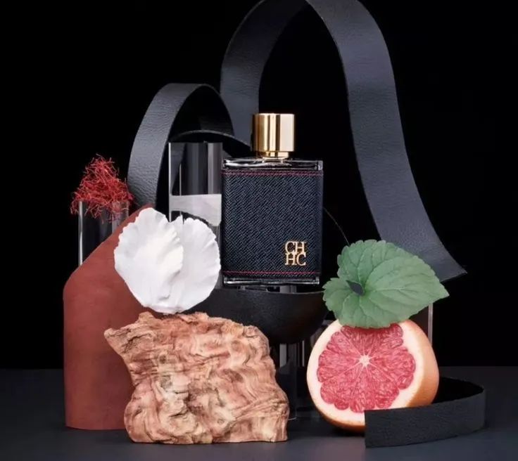 Fragrância CH Carolina Herrera - Luxo e Sofisticação
