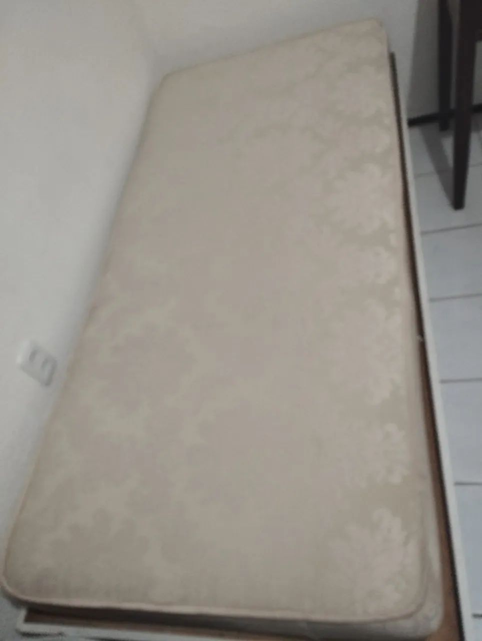 Cama solteiro com colchão ortopédico  - Foto 4