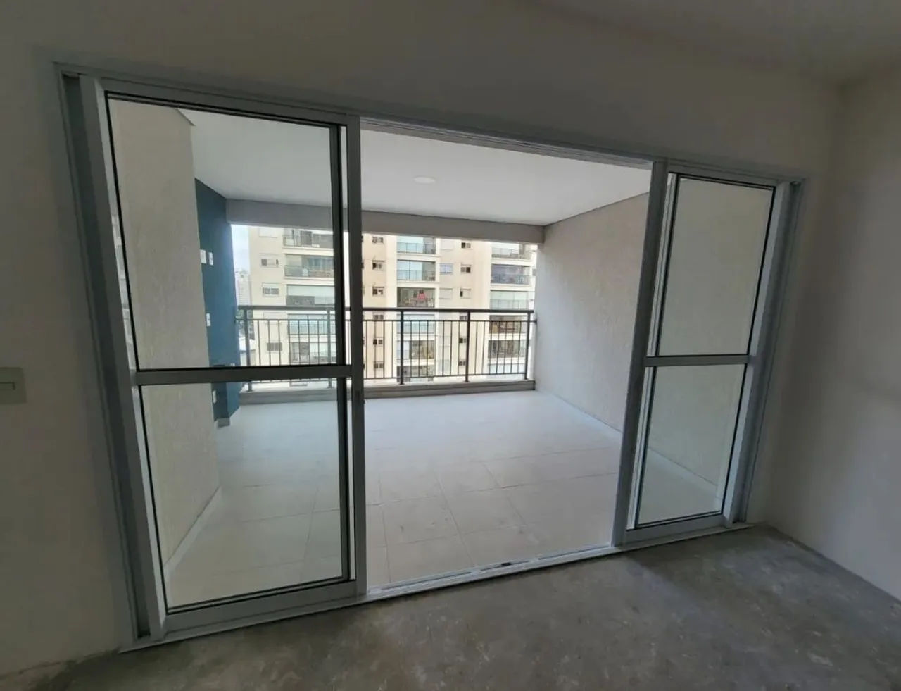 Porta alumínio 4 fls 3,40 X 2,16