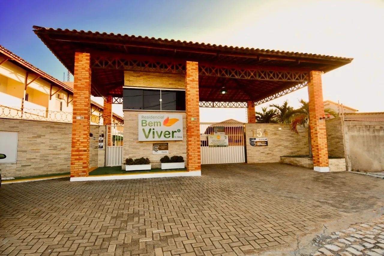 Apartamento mobiliado, para aluguel tem 55 metros quadrados com 2 quartos - Foto 2