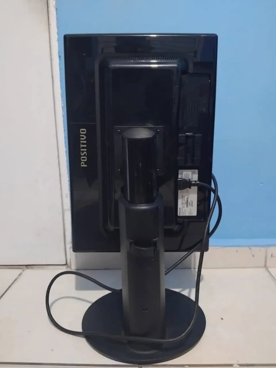 Monitor Positivo 19 Polegadas Lcd Vga Dvi W1942peu - Foto 3