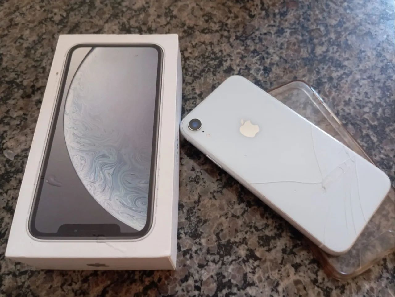 iPhone XR 128g - Foto 2