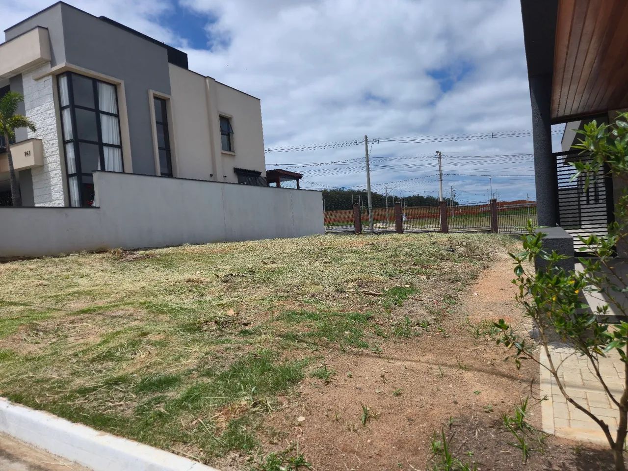 Foto - São José dos Campos - Loteamento Floresta