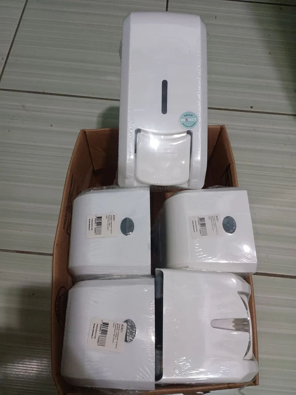 Dispenser de álcool em gel e sabão líquido KIT com 5 lacrados