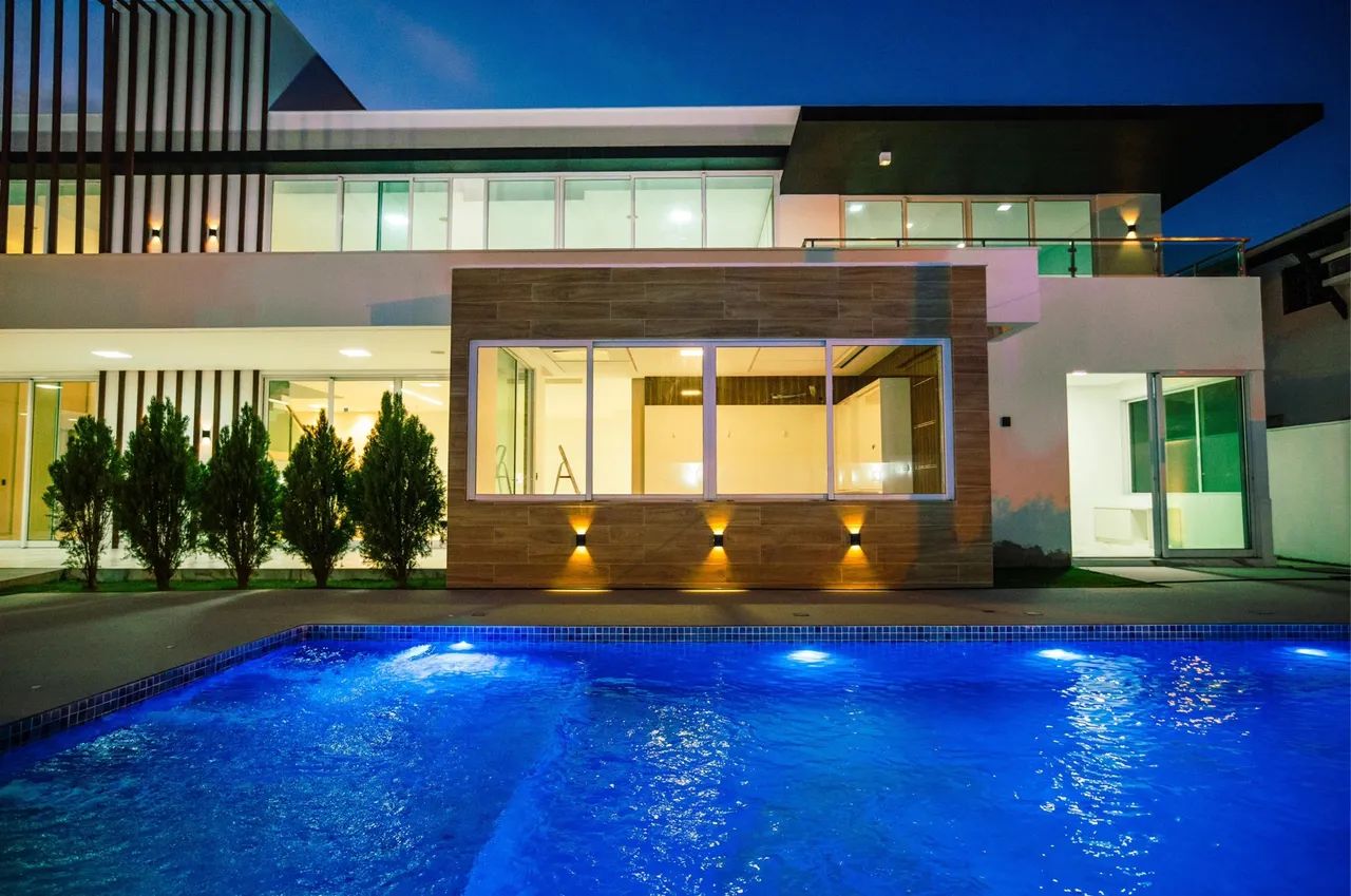 Casa de LUXO no Jardim do Horto - Condomínio fechado e alto padrão  - Foto 4