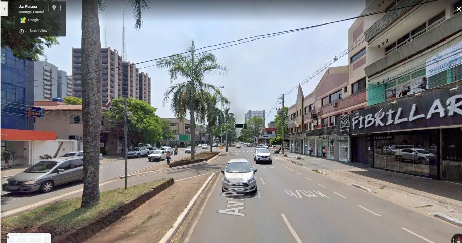 Quarto p/ moça centro Mgá
