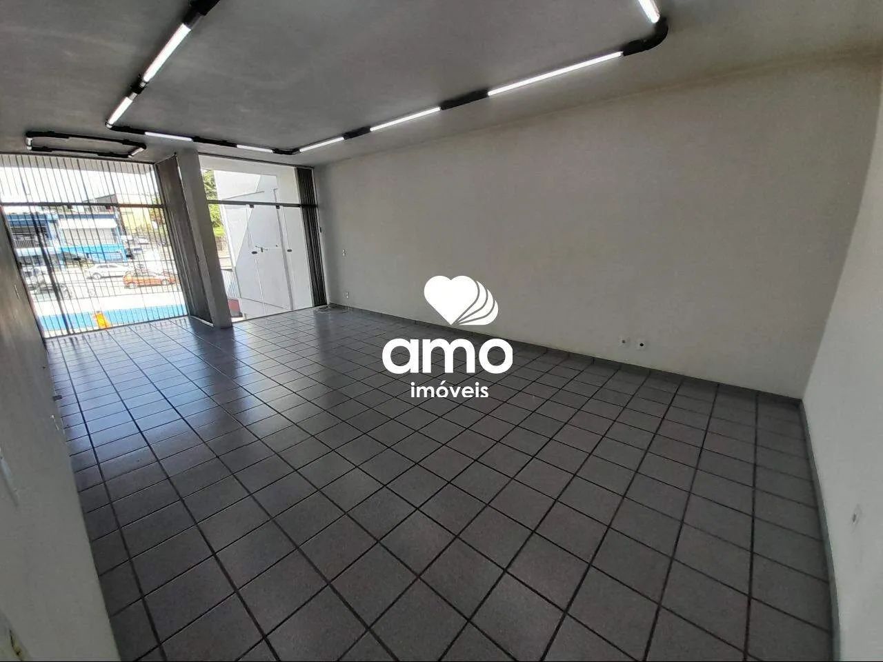 Sala Comercial para alugar no bairro Primeiro de Maio em Brusque - Foto 2