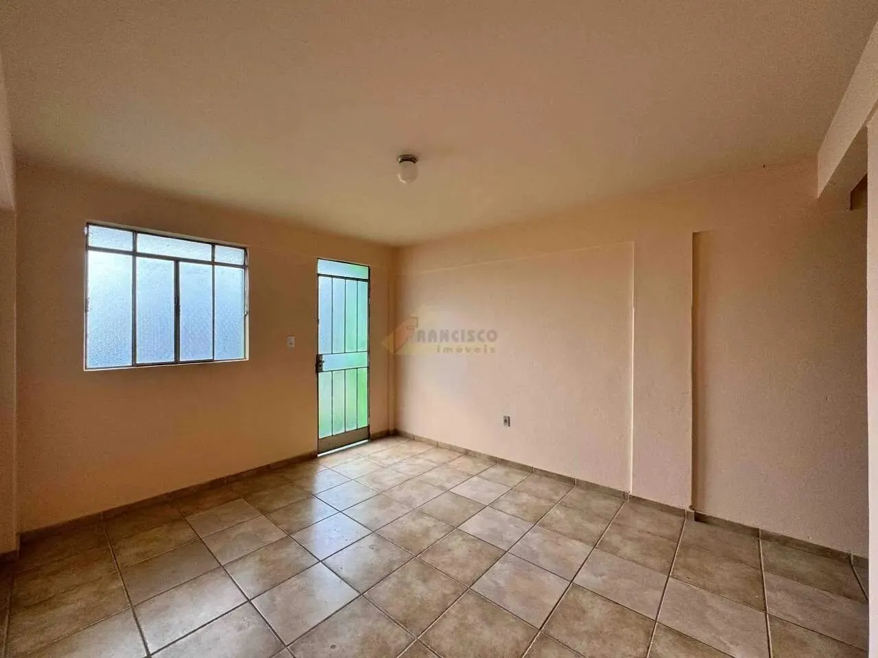 Apartamento para aluguel, 3 quartos, 1 suíte, 1 vaga, Centro - Divinópolis/MG