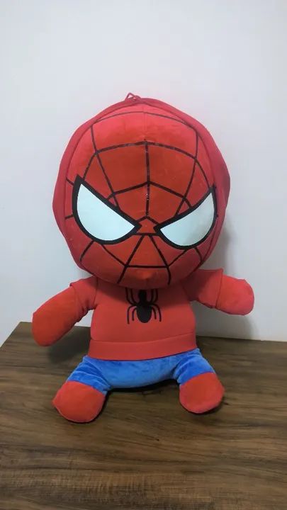 Pelúcia Homem Aranha -60x40cm