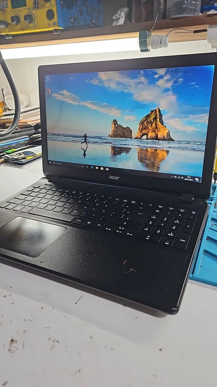 Notebook Acer com Tela de 15.6 polegadas