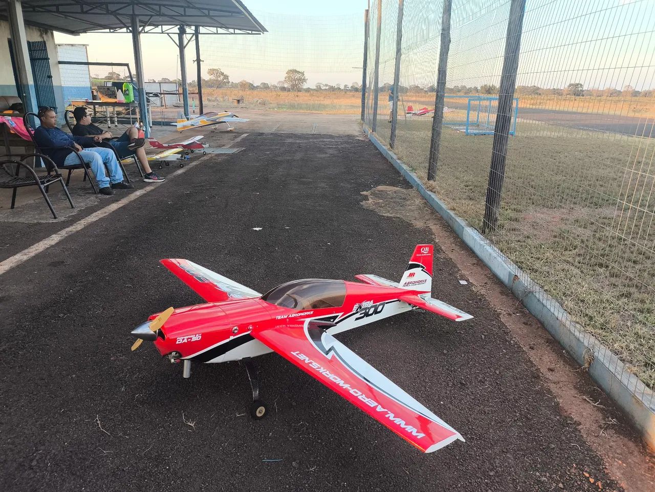 Aeromodelo extra aeroworks 50cc 