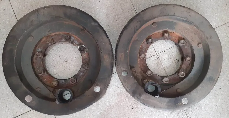 Cangalha + Espelho do Eixo Truck Caminhão ou Caçamba ou Basculante ou Bitruck