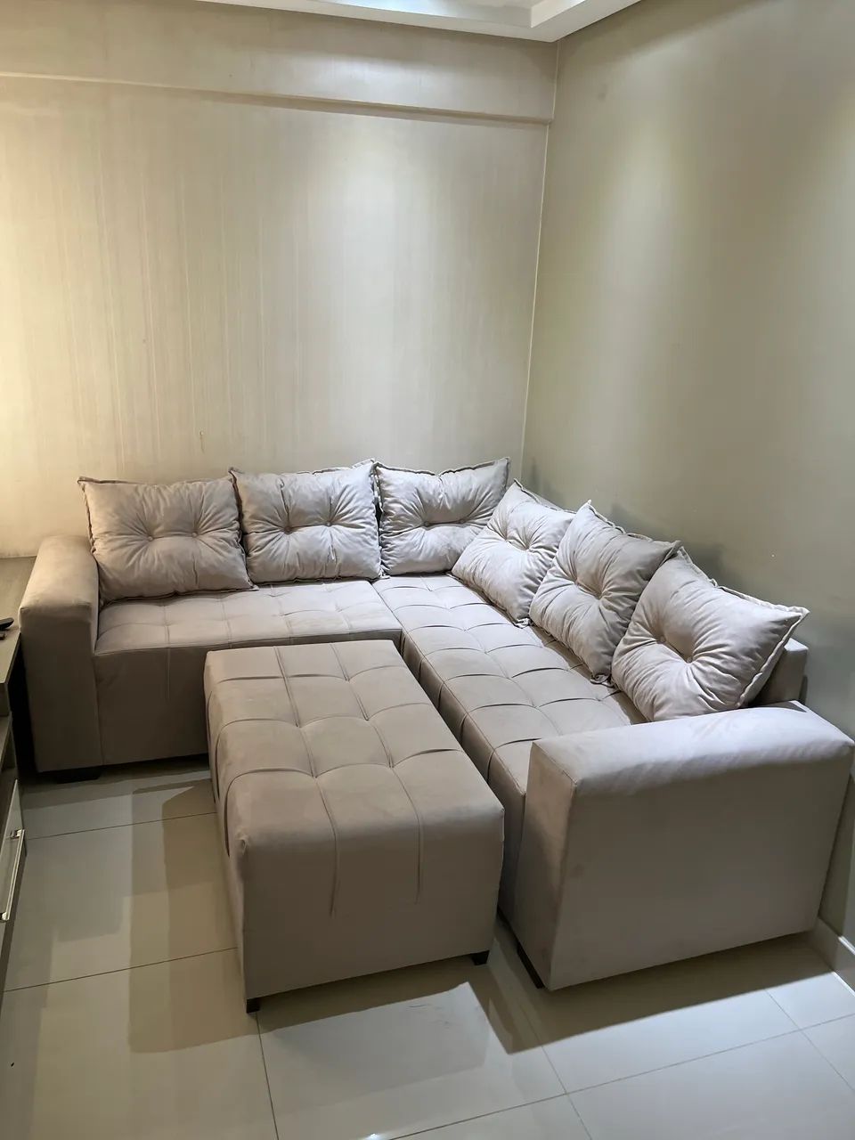 ELEGANT SOFA65569089330434121