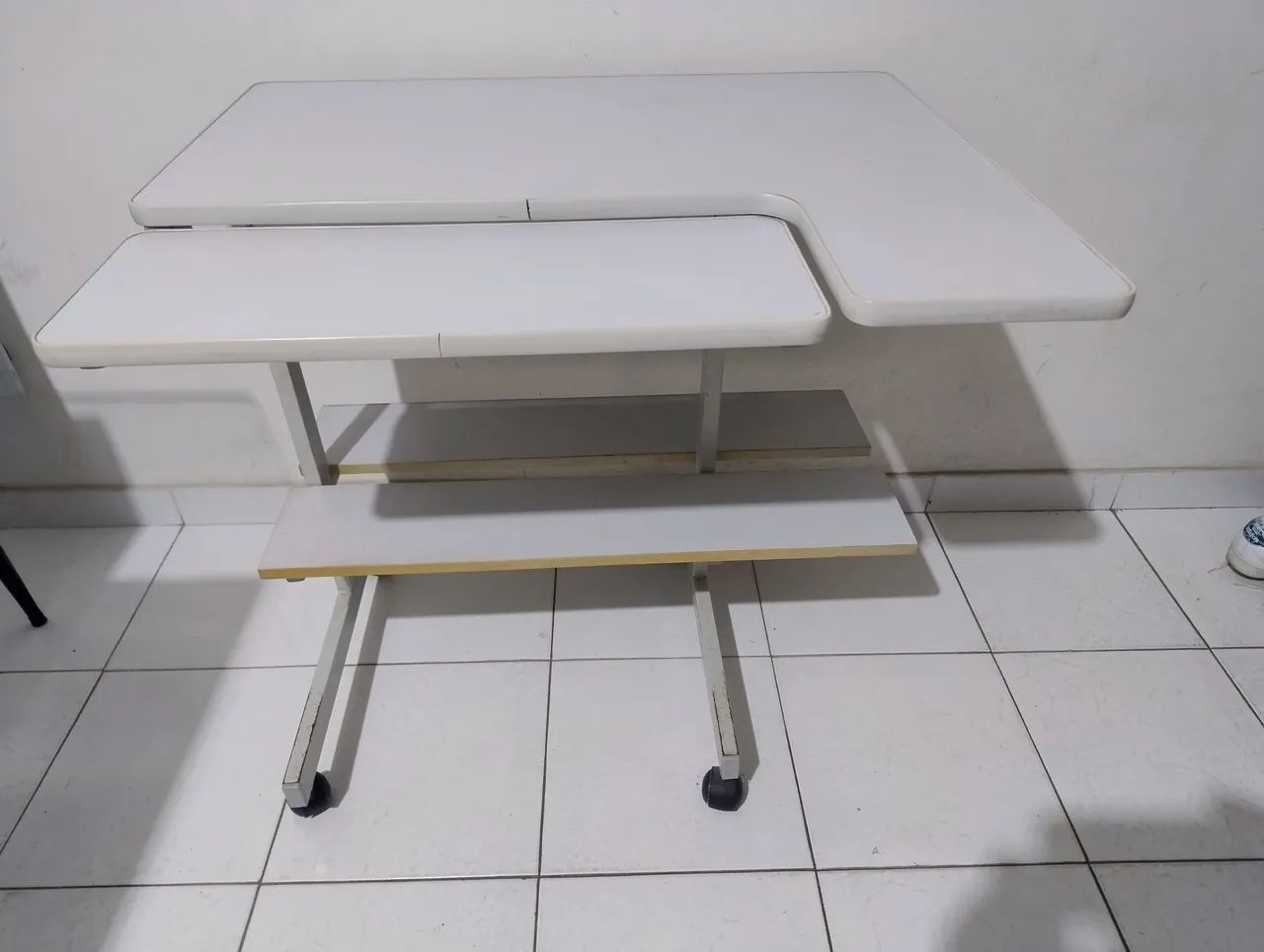 Mesa para computador 64231159858947122
