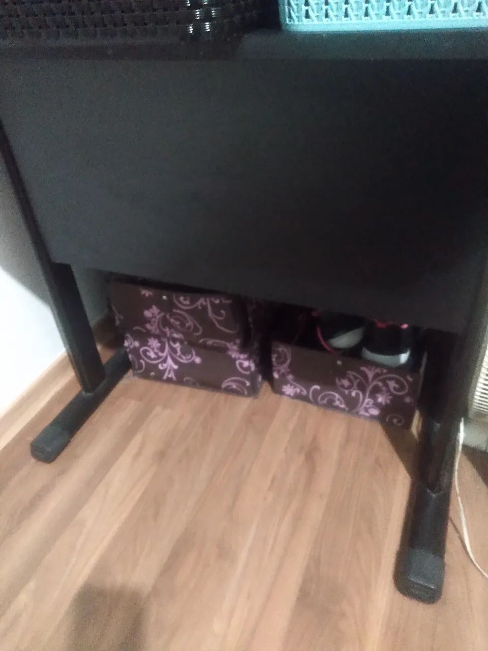 Mesa forte e versatil