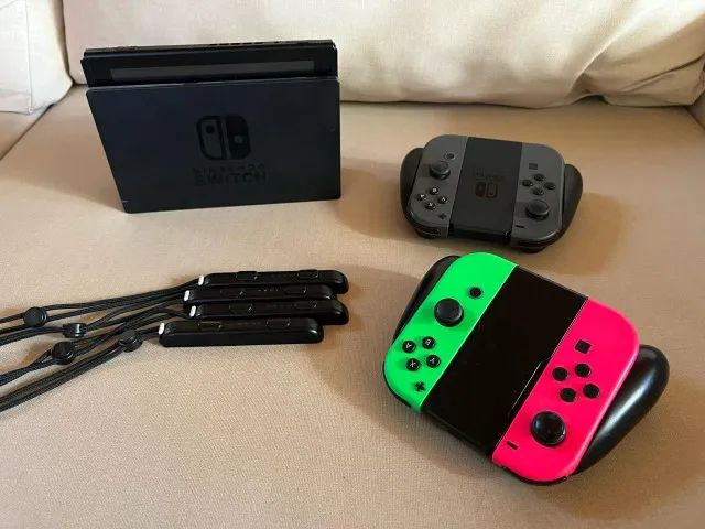 Nintendo Switch + Controle Joy-con extra