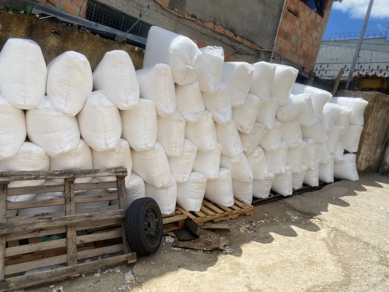 EPS Beads (Crushed)64739591809410120