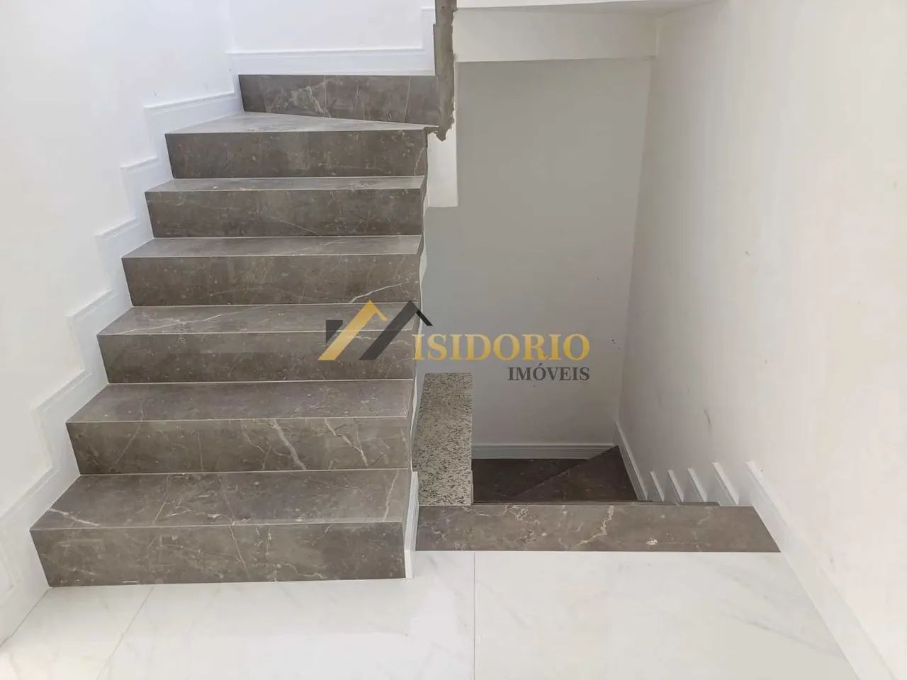 EXCELENTE SOBRADO NOVO! 03 QTOS.,SUÍTE, SACADA, TERRAÇO, 02 GAR - Foto 12