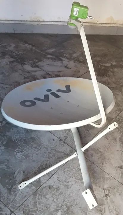 Antena parabólica (sem receptor), tamanho 85 x 80 cms, com LNBF DS 10, semi - Foto 2