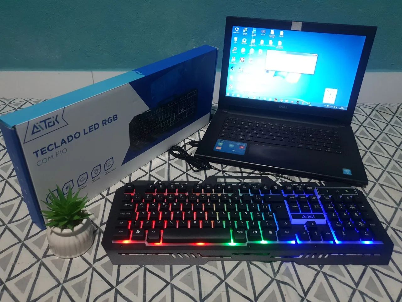 Teclado Gamer LED RGB ATEK com Fio, base metálica 
