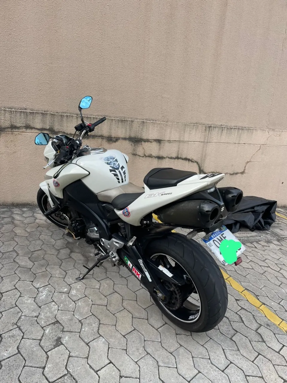 Suzuki B-King 1300 (Troco por carro)