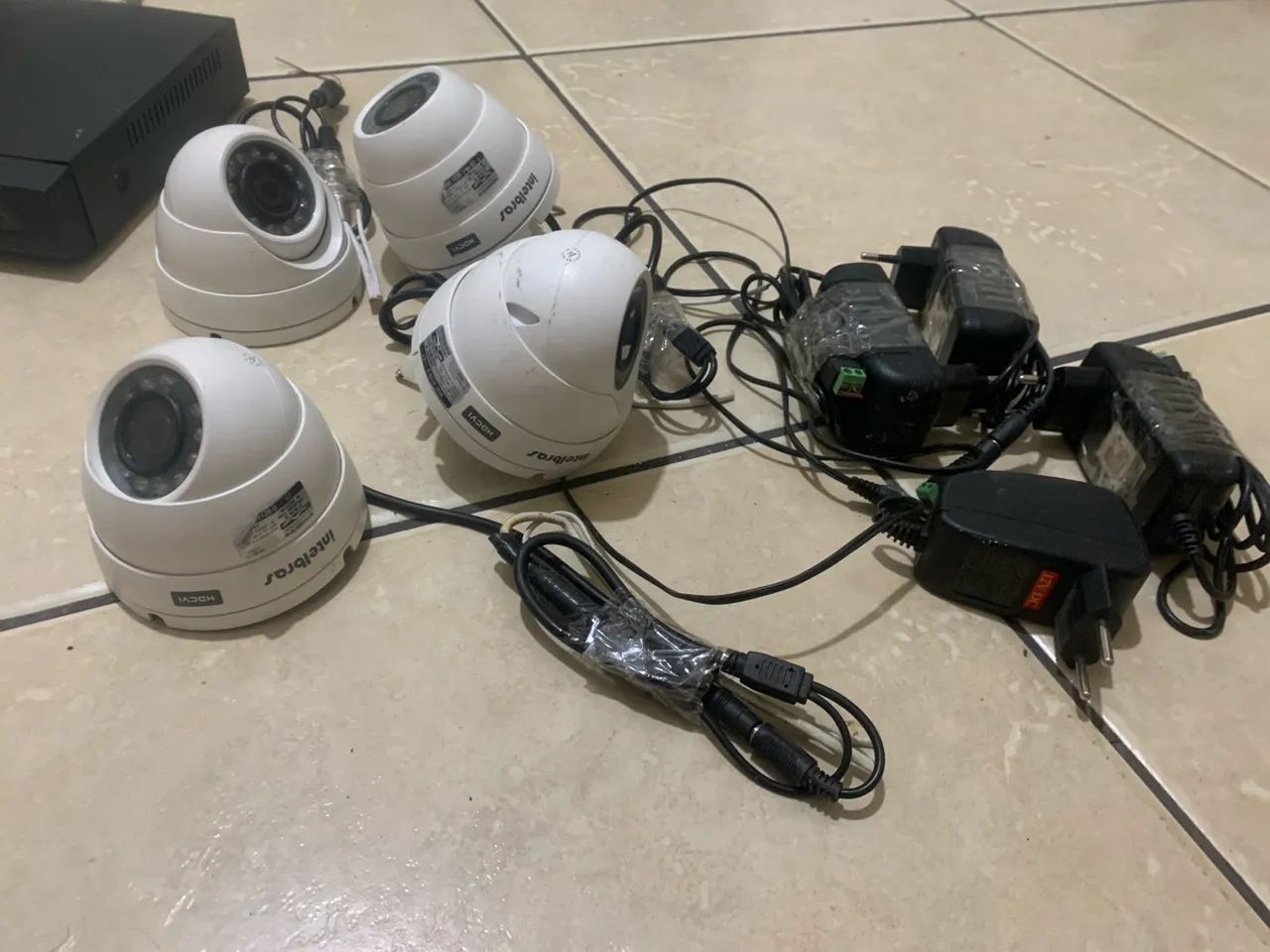 Câmera Intelbras Dome 2.8  DVR e brinde VMD 3120 IR Infravermelho Branca  - Foto 2