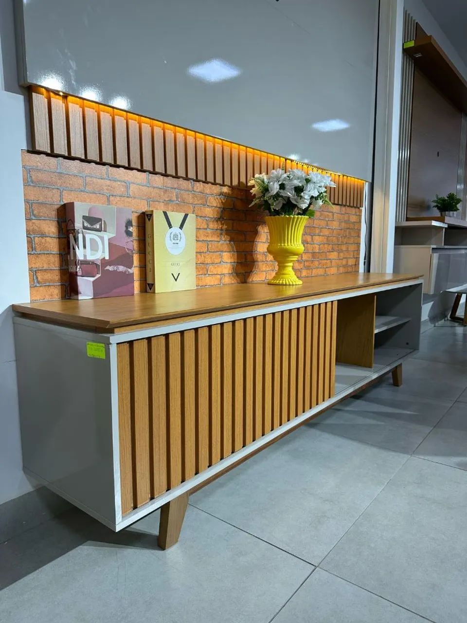 Painel com rack - Foto 2