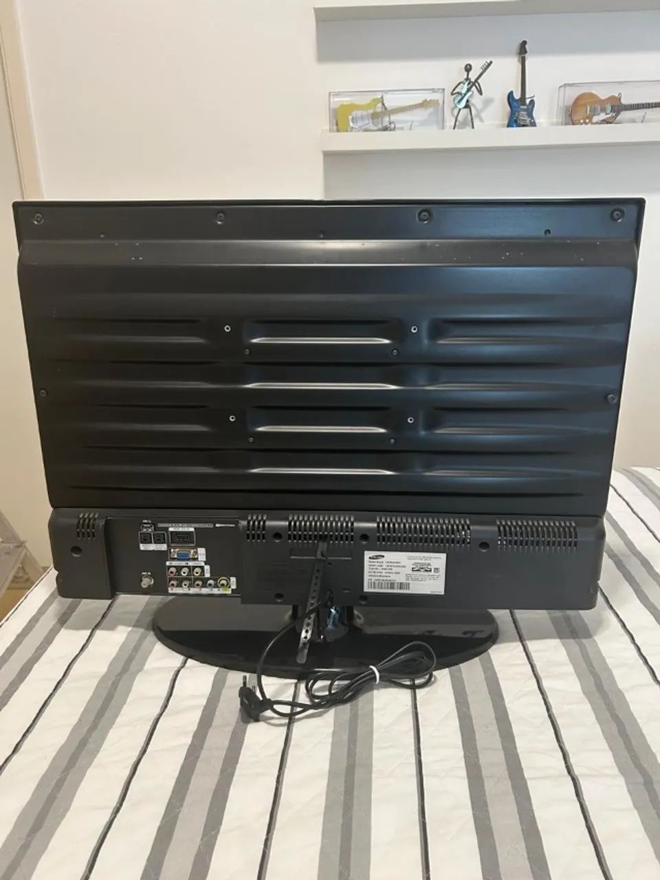 TV 26" LCD Samsung Modelo LN26C350D1 - Funcionando perfeitamente - Foto 3