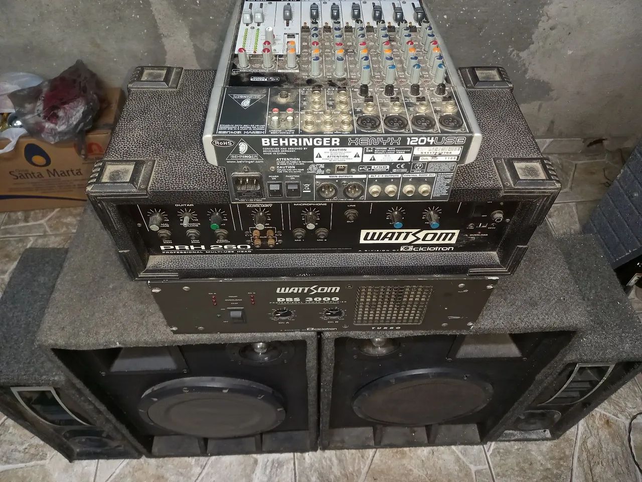 Mesa de Som Behringer Xenyx 1204USB - Foto 4