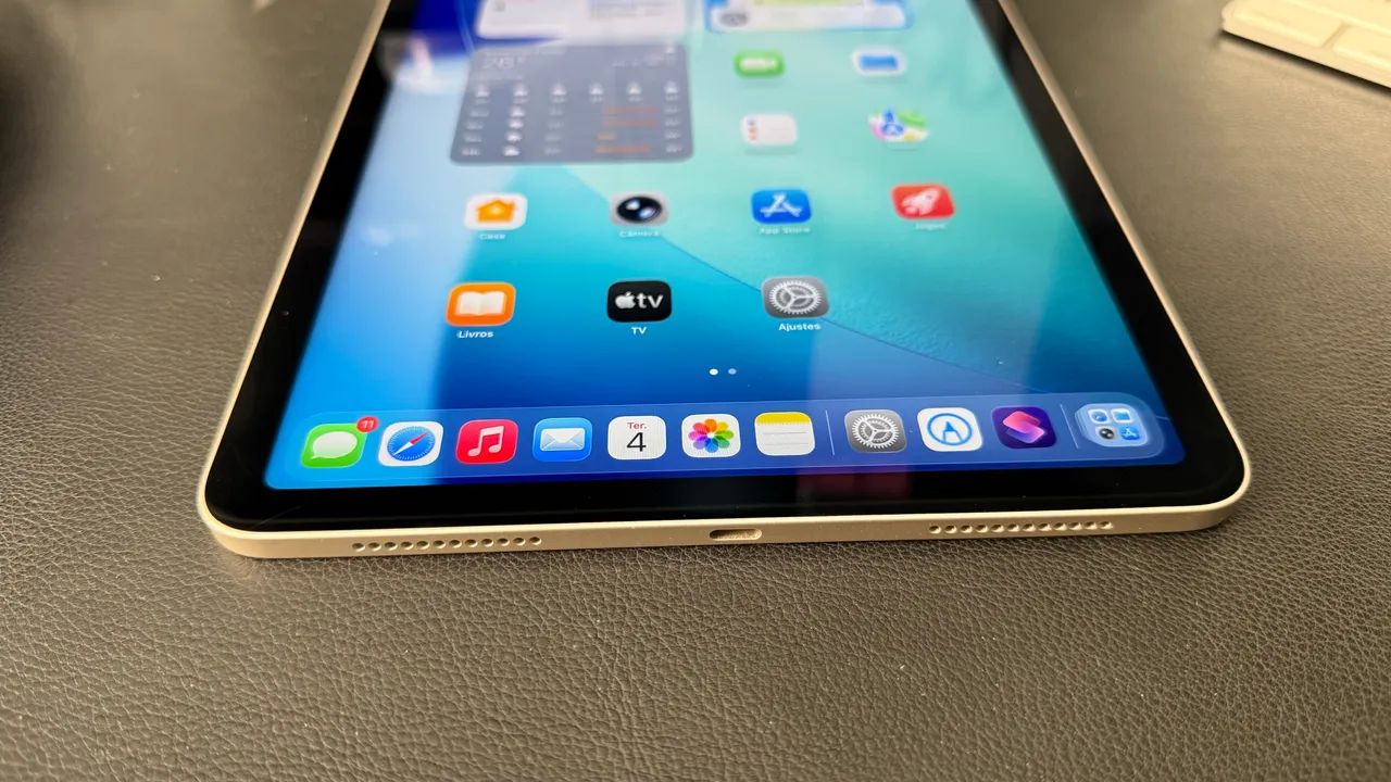 Apple iPad Air 5ª geração 256 GB Chip M1 10.9 polegadas Wi Fi Estelar  - Foto 4