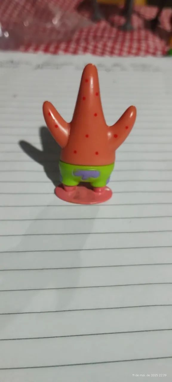MINIATURA PATRICK DO FILME BOB ESPONJA  - Foto 3