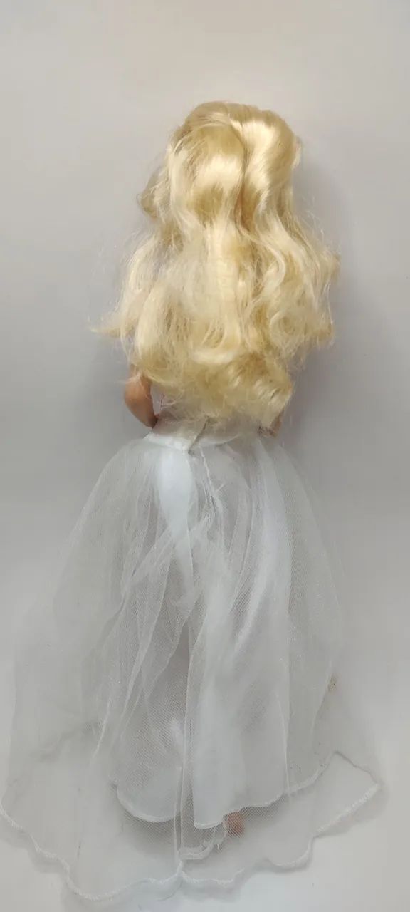 Boneca Barbie noiva (usada) cx99 - Foto 3