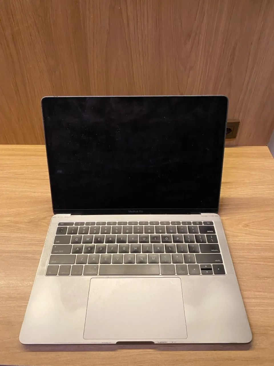 MacBook Pro 13 ( 2018) i7 16GB RAM HD 1 TB SSD - Top de Linha