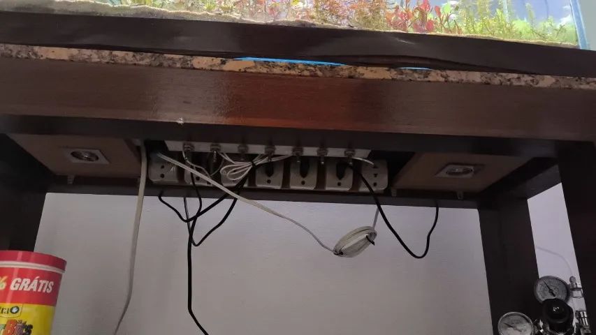 Aquário de 217 litros: 97 cm x 32 cm x 70 cm - Foto 5