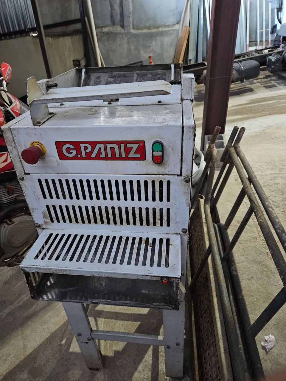 Máquina de Fatiar pão forma  G.PANIZ