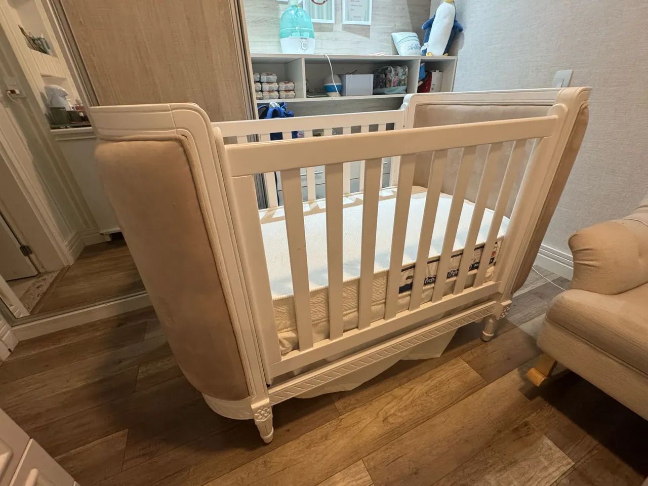 Berço em madeira maciça  em laca - Foto 4